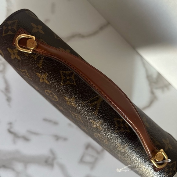 Authentic LOUIS VUITTON Monogram Monceau 26
Hand Bag 2way - Picture 7 of 14